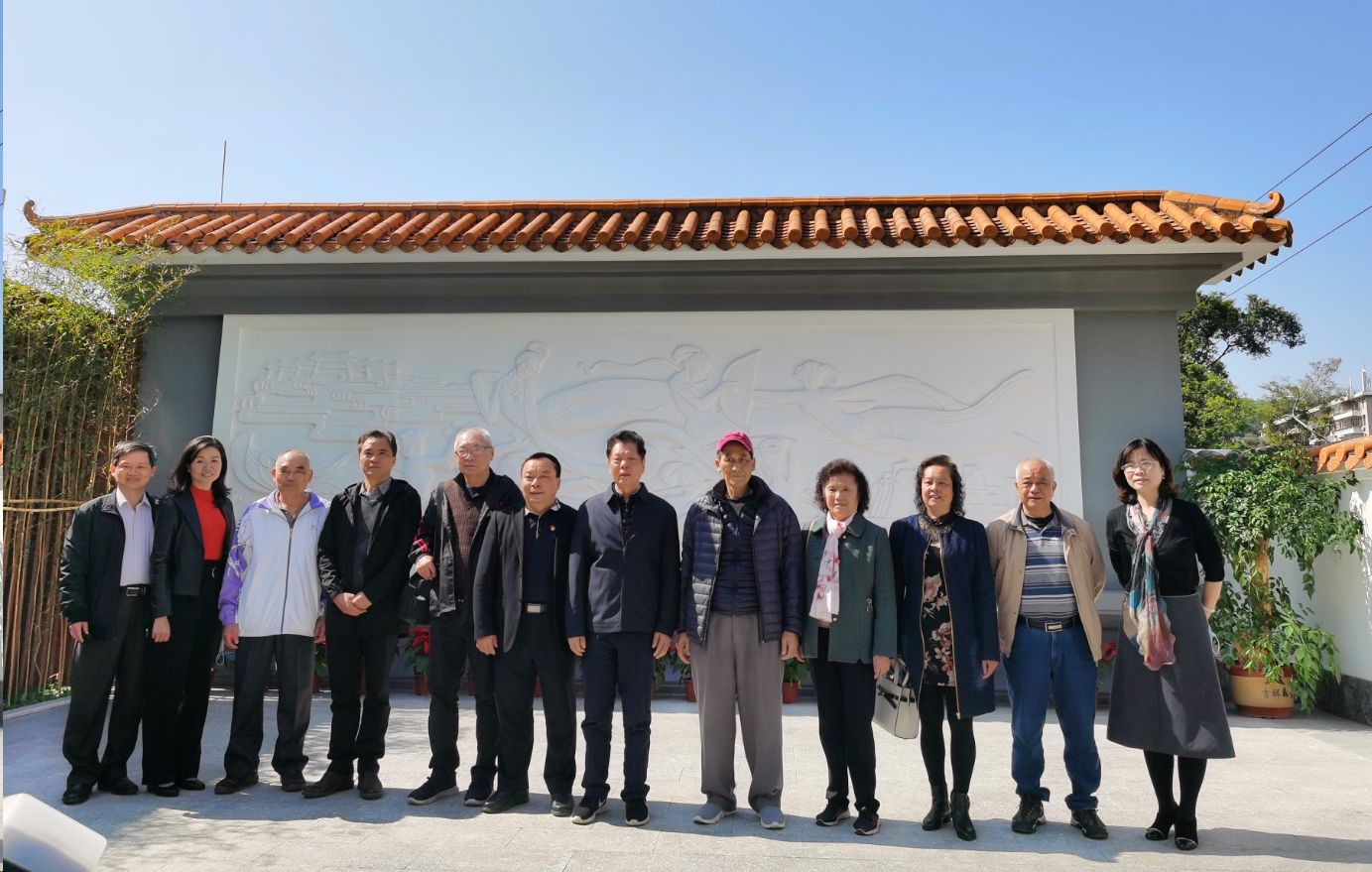 新春送祝福 关爱一向步——东升国际官网发展节前慰问退休员工系列活动